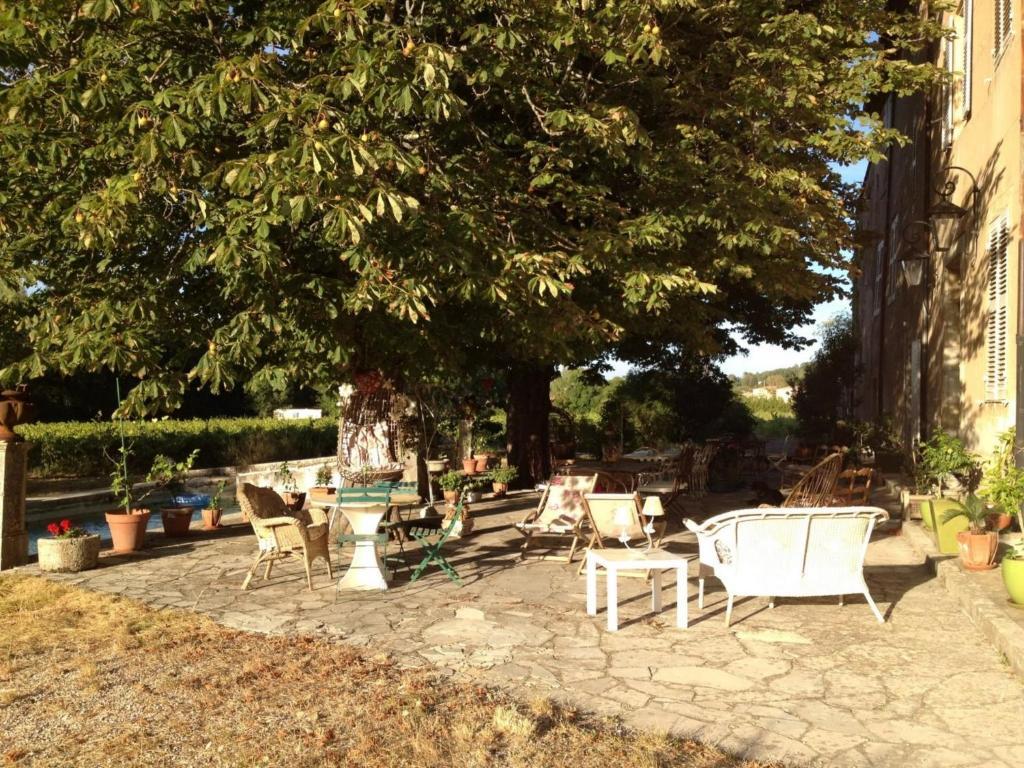 B&B Domaine Le Clos Du Pavillon Brignoles Exterior foto